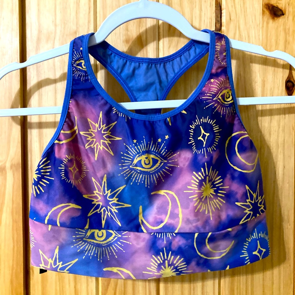 Victoria Sport size L (seems to run smaller) cropped racer back sports top